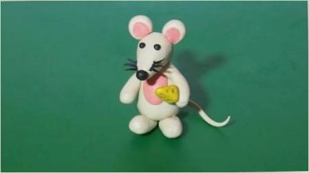 Hogyan készítsünk egy egeret a műanyagból?