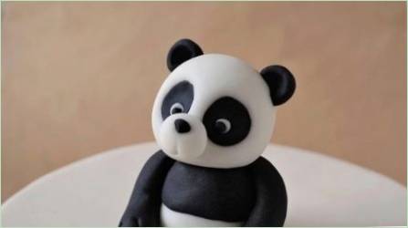 Panda Panda módszerei a műanyagból