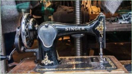 Vintage Singer varrógép